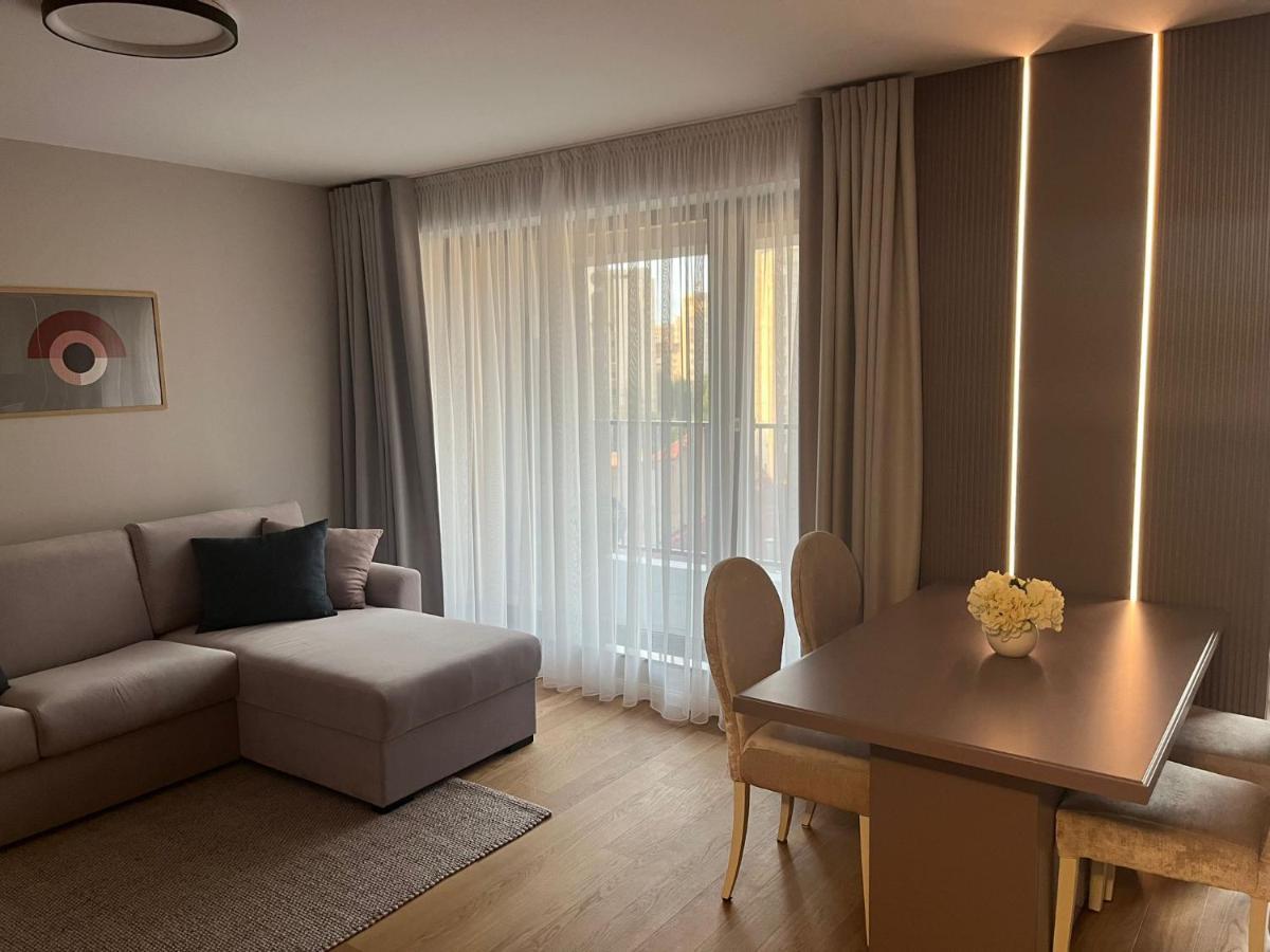 Amaliana By Florideiulie Apartaments Брашов Экстерьер фото